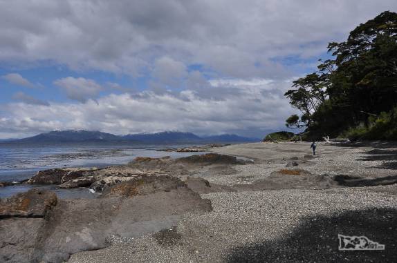 Com o fim da estrada, seguimos caminhando pela praia rumo no extremo sul do Chile e da América, região de Punta Arenas